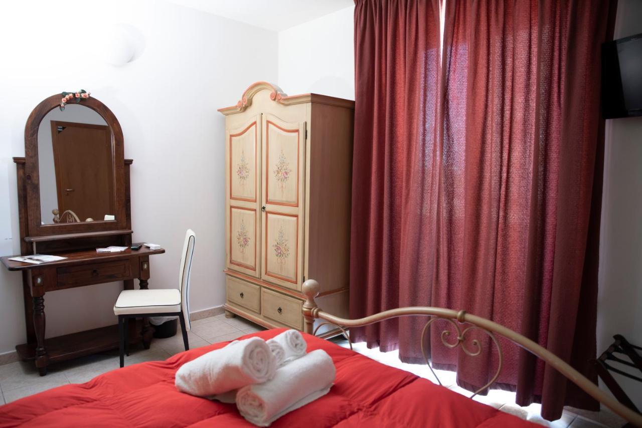 Carlo Five Bed and Breakfast Porto Empedocle Exteriör bild