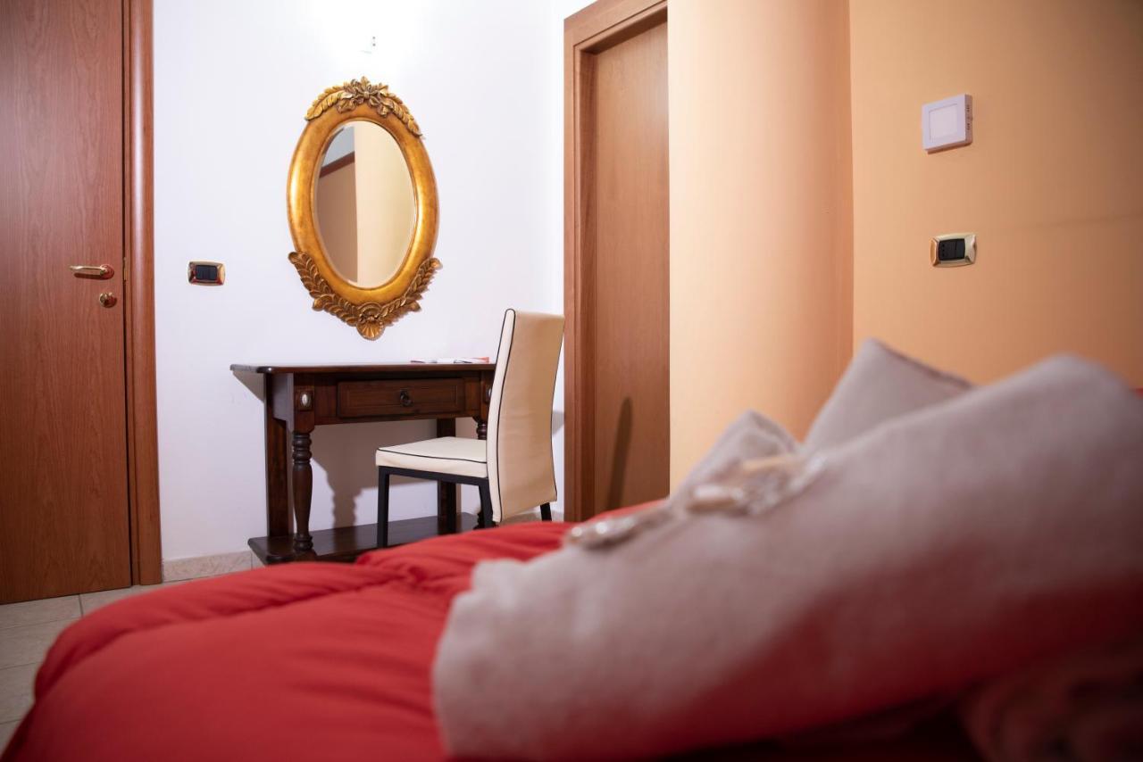 Carlo Five Bed and Breakfast Porto Empedocle Exteriör bild